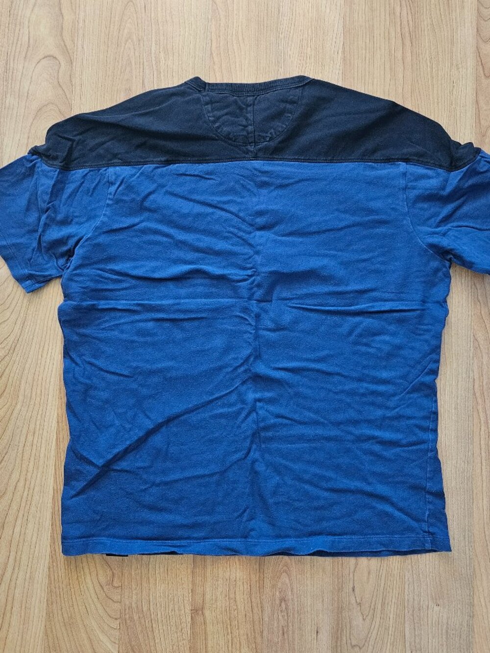 Men's American Eagle Outfitters cotton blue and black short sleeve Tee - Medium - Picture 2 of 3